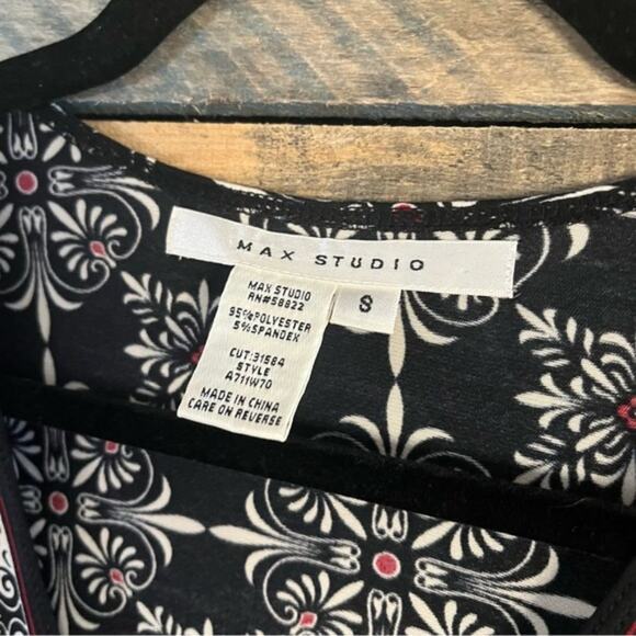 Max Studio Black And White Tunic Size Small‎ - Picture 8 of 9